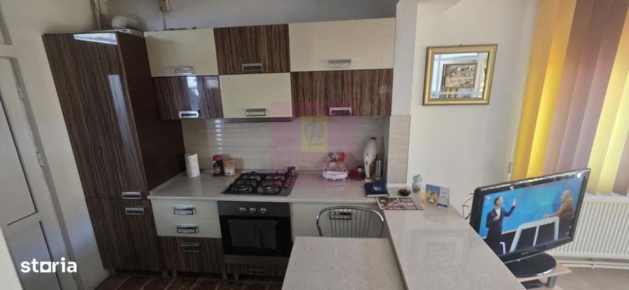 Casa 5 camere de vanzare in Mislea - 9