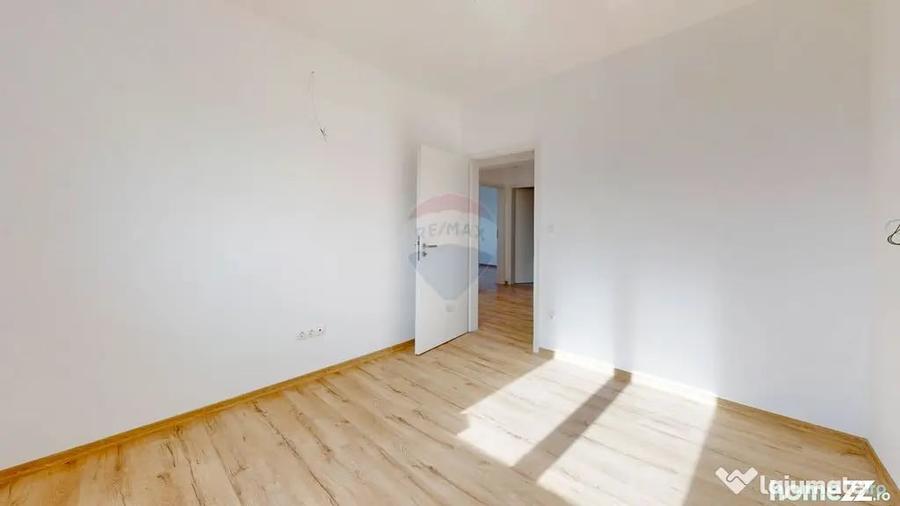 Apartament cu 3 camere decomandat în Avantgarden