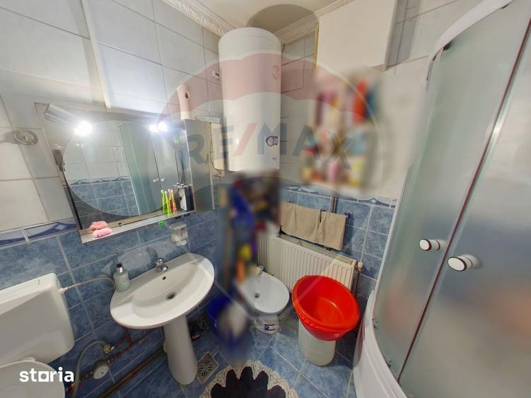 Apartament cu 3 camere, mobilat în Central