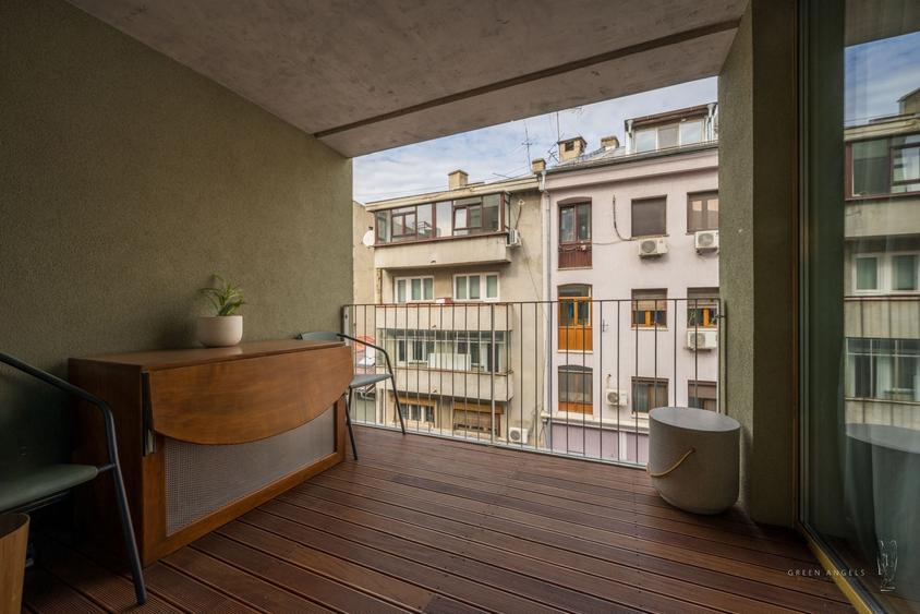 Apartament cu 2 camere semidecomandat în Victoriei