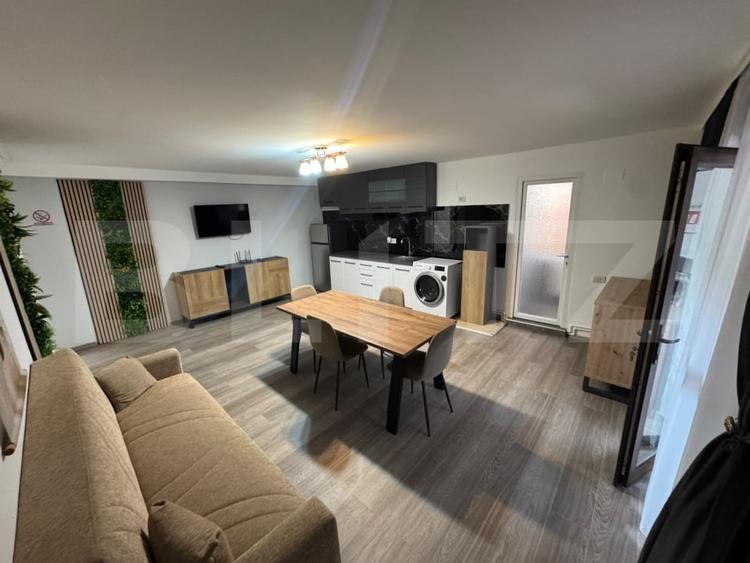 Apartament cu 2 camere decomandat, mobilat în Exterior Vest