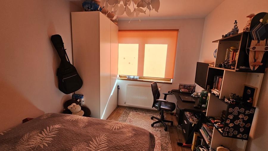Apartament cu 3 camere decomandat în Central