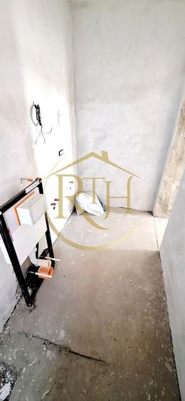 Duplex cu 4 camere cu Canalizare în Giroc