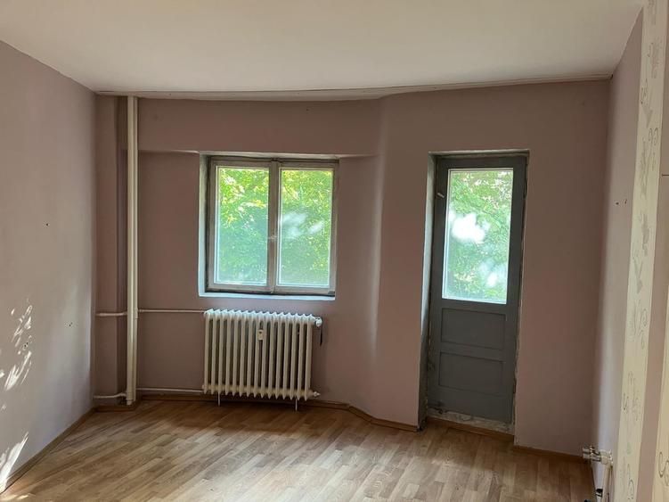 Apartament decomandat în Crângași