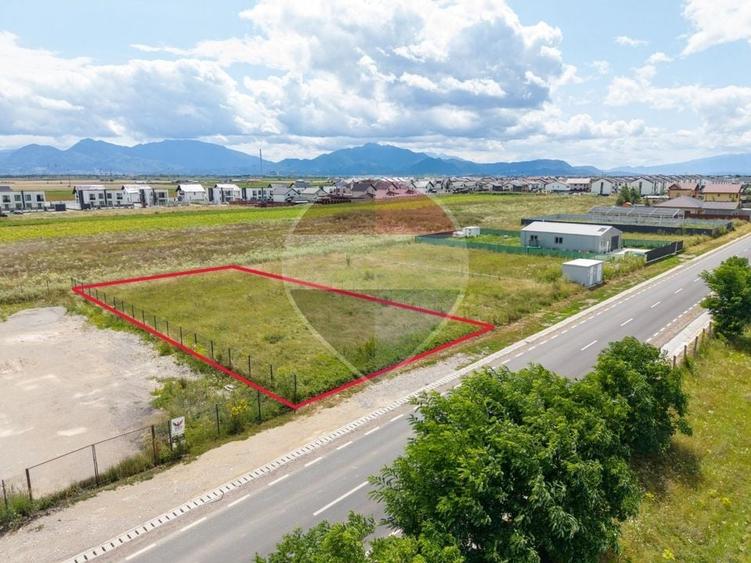 Teren Construcții intravilan de 968 mp, în Hărman