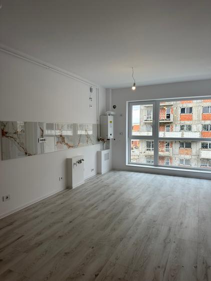 Apartament cu 2 camere semidecomandat în 13 Decembrie