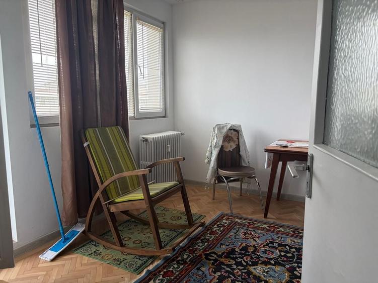 Apartament luminos cu doua camere, 1 mai - 4