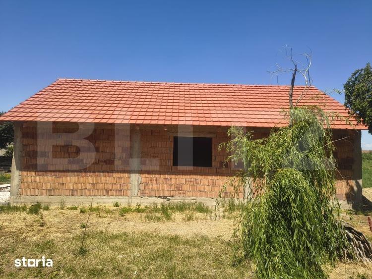 Casă cu 3 camere cu Teren 1500 Mp în Central