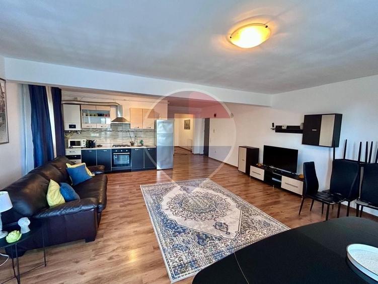 Apartament cu 3 camere decomandat, mobilat în Valea Roșie