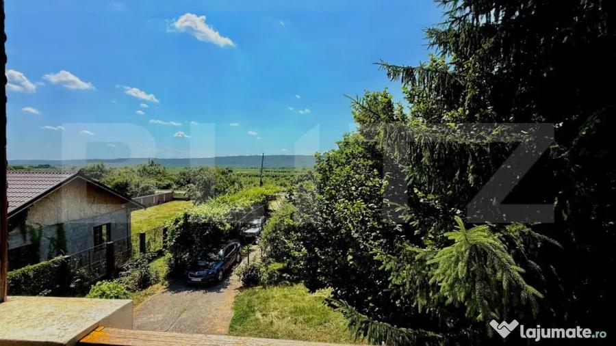 Casă cu 6 camere cu Teren 1108 Mp în Central