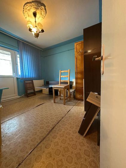 Apartament cu 2 camere decomandat în Radu Negru