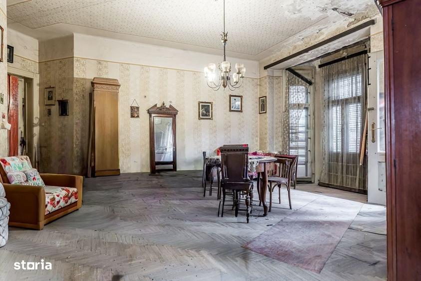 Apartament cu 4 camere decomandat în Ultracentral — fotografia 1