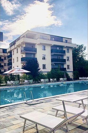 Apartament cu 3 camere decomandat în Exterior Vest