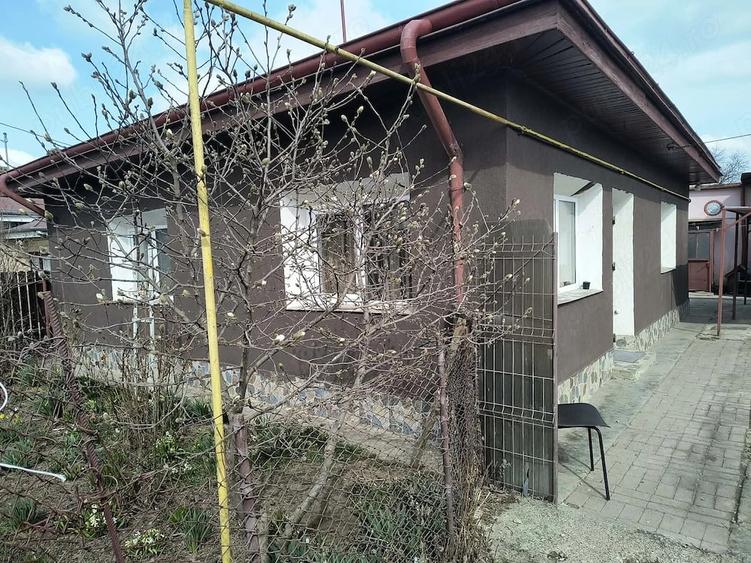 Casă cu 3 camere cu Teren 485 Mp în Central
