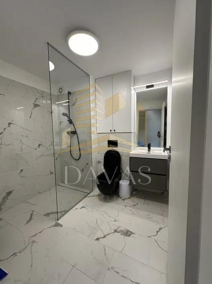 Apartament cu 2 camere semidecomandat, mobilat în Semicentral