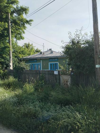 Casă cu 3 camere în Ștefănești