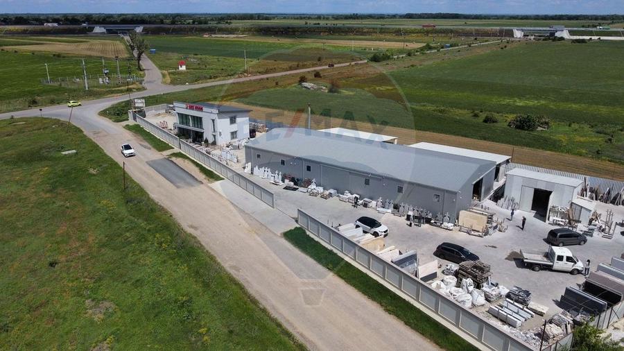 Spațiu industrial, de 740 mp, în Vânători