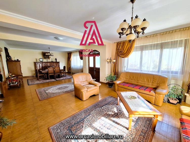 Casă individuală cu 6 camere cu Teren 469 Mp în Ultracentral