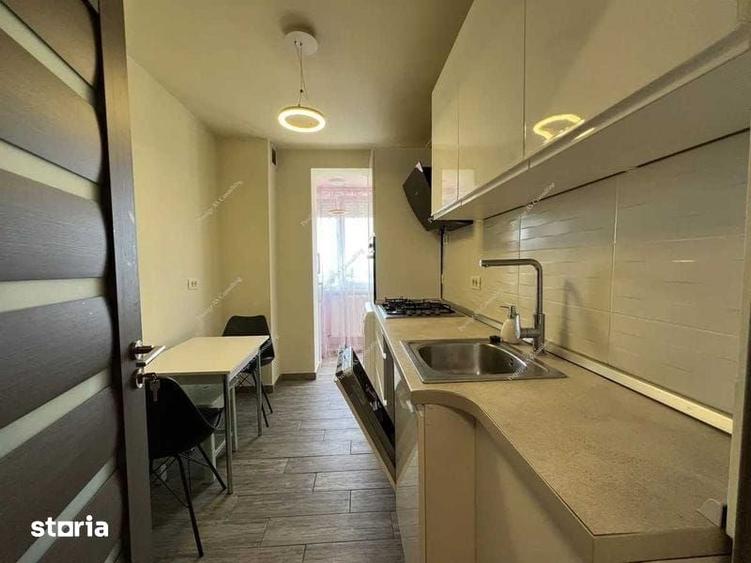 Apartament cu 3 camere decomandat în Olimpia-Stadion