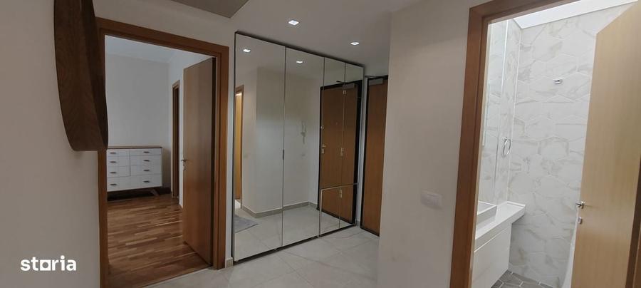 Apartament cu 3 camere în Mihai Bravu
