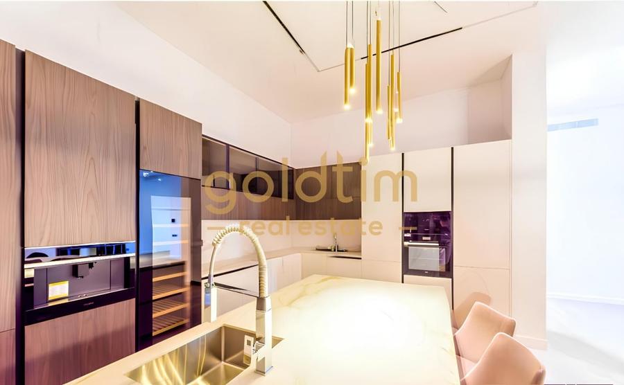Apartament cu 4 camere semidecomandat, mobilat în Herăstrău