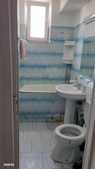 Apartament cu 2 camere semidecomandat în Gara de Nord