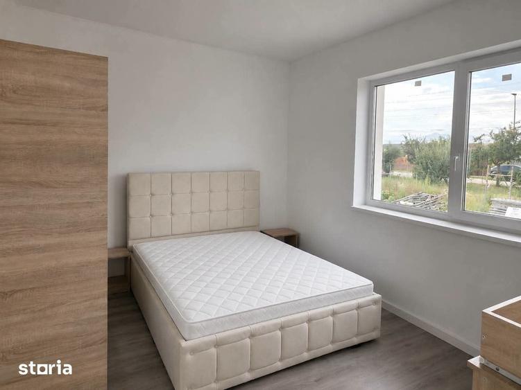 Casă cu 4 camere cu Teren 200 Mp în Central
