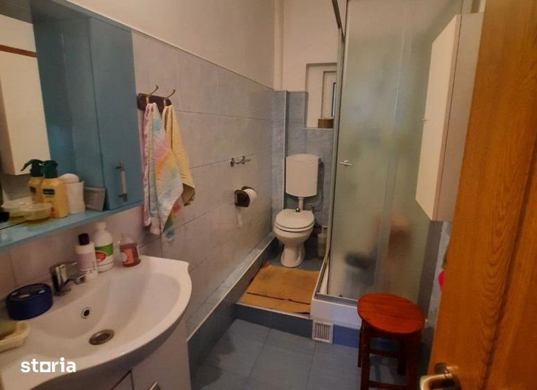 Casă cu 4 camere cu Canalizare în Gara Veche