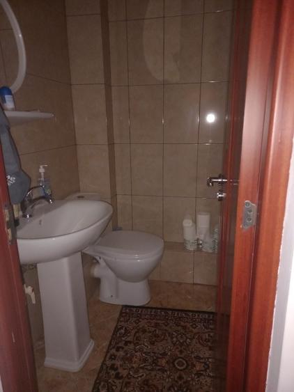 Apartament cu 4 camere semidecomandat în Central