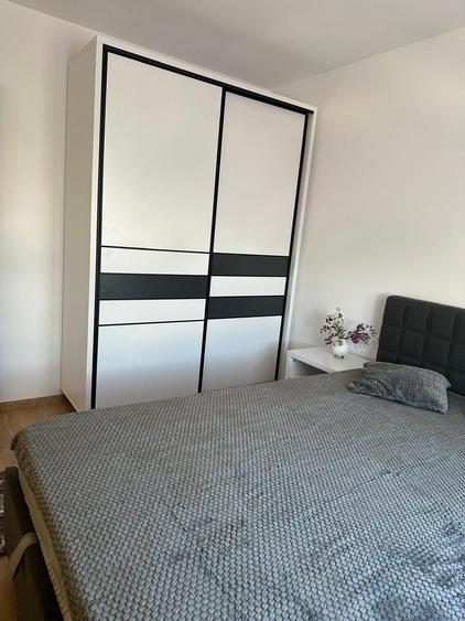 Inchiriez apartament 2 camere - 1
