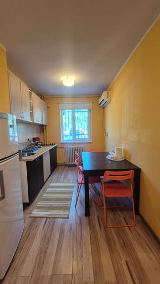 Apartament cu 3 camere decomandat în Tomis Nord
