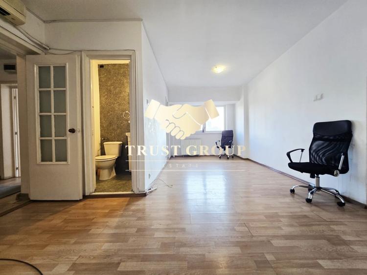 Apartament cu 5 camere decomandat în Victoriei