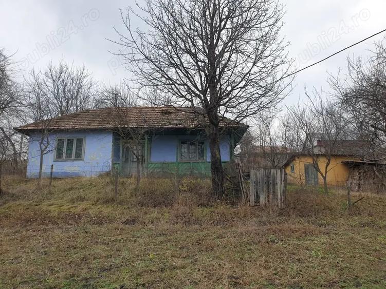 Casă cu 2 camere în Podeni