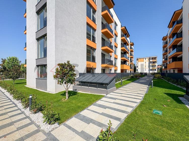Apartament cu 3 camere semidecomandat în Între Lacuri