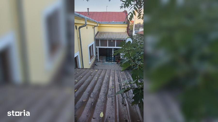 Casă cu 4 camere cu Teren 231 Mp în Ultracentral