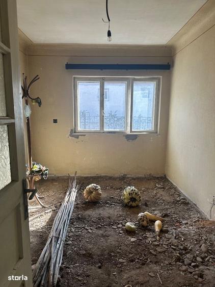 Casă cu 3 camere în Câmpina