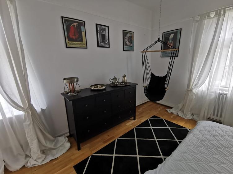 Apartament cu 2 camere semidecomandat în P-ța Unirii