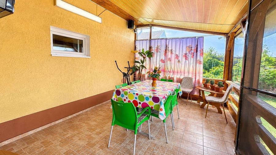 Casă individuală cu 3 camere cu Canalizare în Bartolomeu