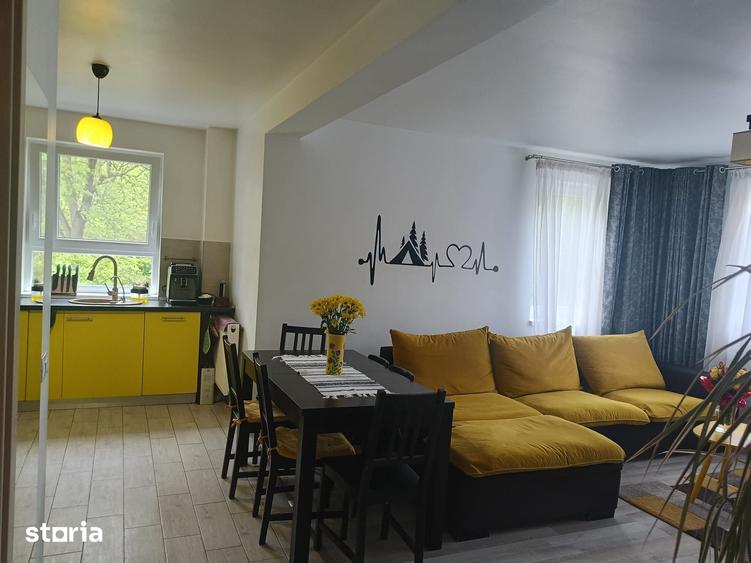 Apartament cu 3 camere în Tractorul