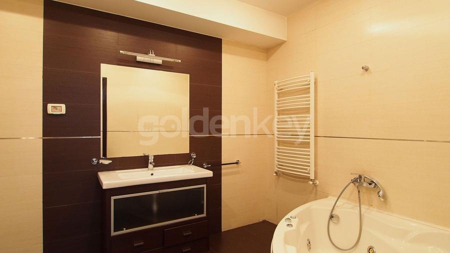 Apartament cu 3 camere decomandat, mobilat în Herăstrău