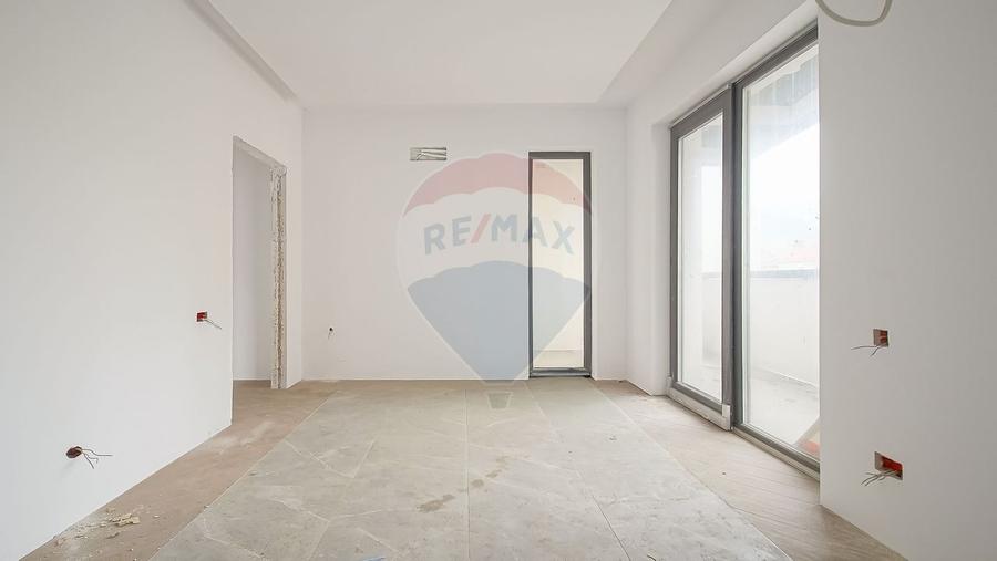 Apartament cu 3 camere decomandat în Centrul Civic