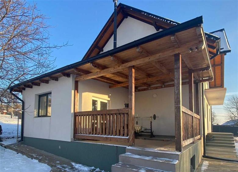 Casă individuală cu 5 camere cu Teren 1000 Mp în Sfântu Ilie