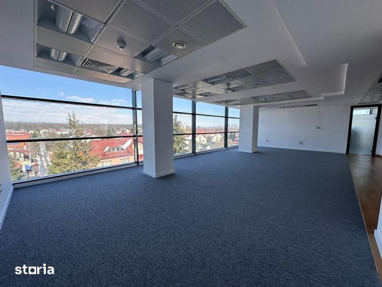 Spațiu comercial, de 400 mp, în Central