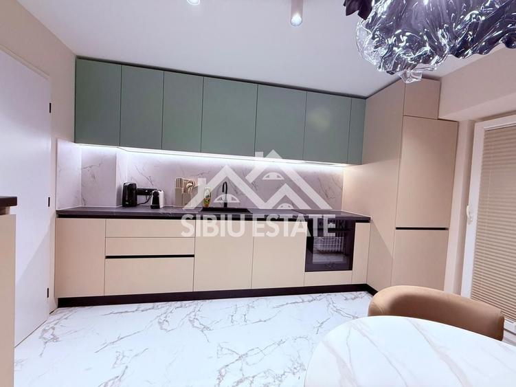Apartament cu 2 camere decomandat, mobilat în Central