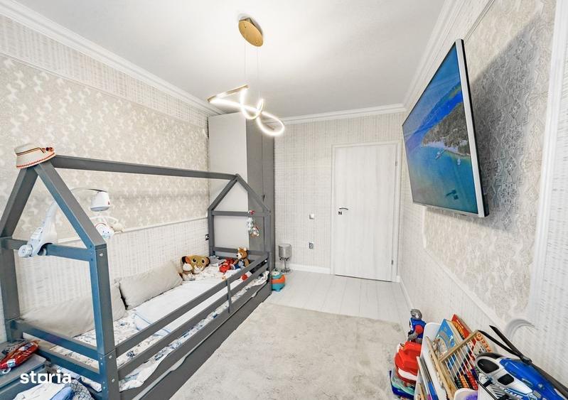 Apartament cu 3 camere semidecomandat, mobilat în Central