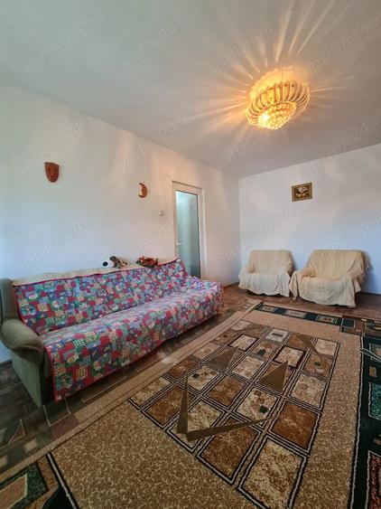 Apartament cu 2 camere semidecomandat, mobilat în Micro 16