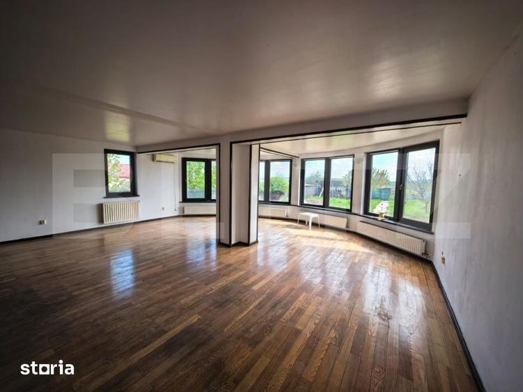Casă cu 5 camere cu Teren 2250 Mp în Miroslava