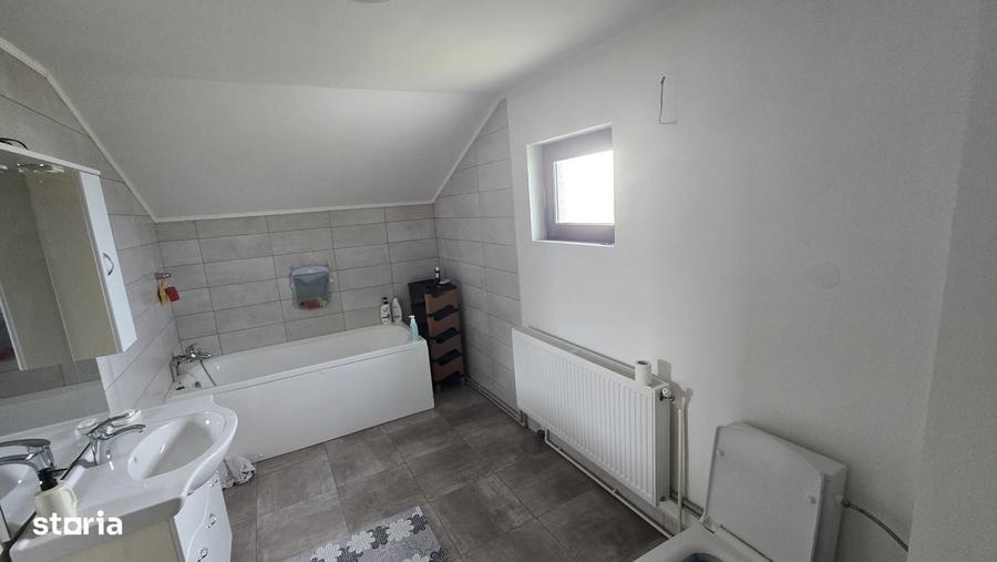 Casa de vanzare P+M suprafa?a 265 mp in Sfantu Gheorghe , Ialomi?a - 2