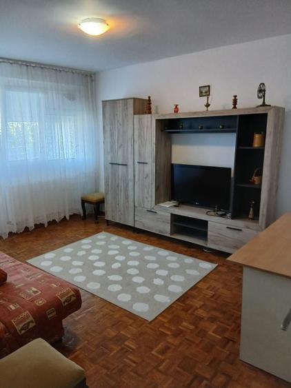 Apartament cu 2 camere decomandat, mobilat în Giurgiului