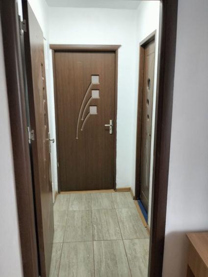 Apartament cu 2 camere semidecomandat în Popoveni